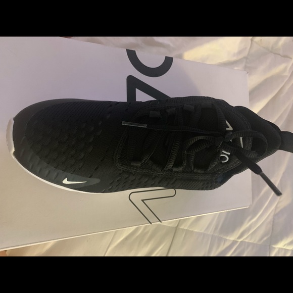 Nike women shoes - Picture 2 of 4